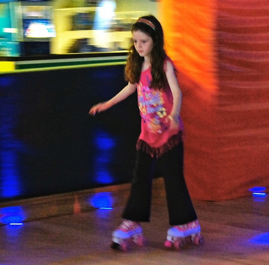 Roller Disco Go-go. by jesperani