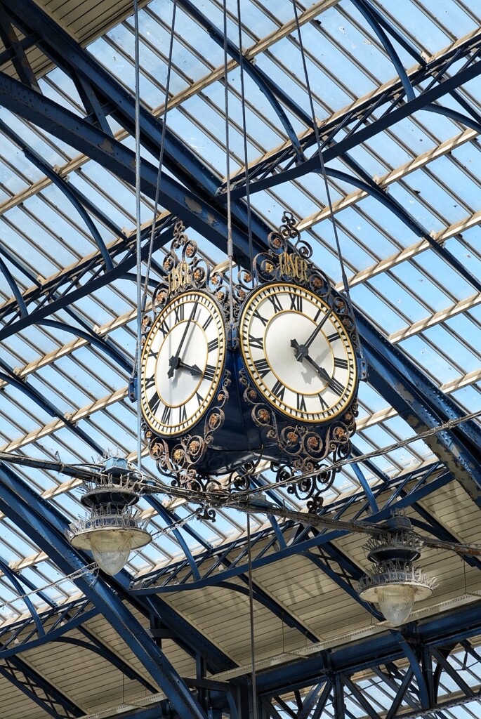 Station Clock by 30pics4jackiesdiamond