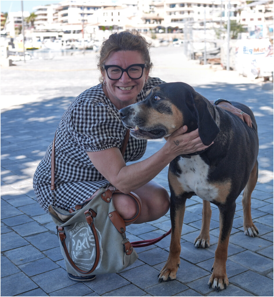 100 Strangers : Round 6 : No. 558 : Anne and Black by phil_howcroft