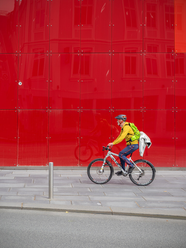 Red, yellow and blue by helstor365