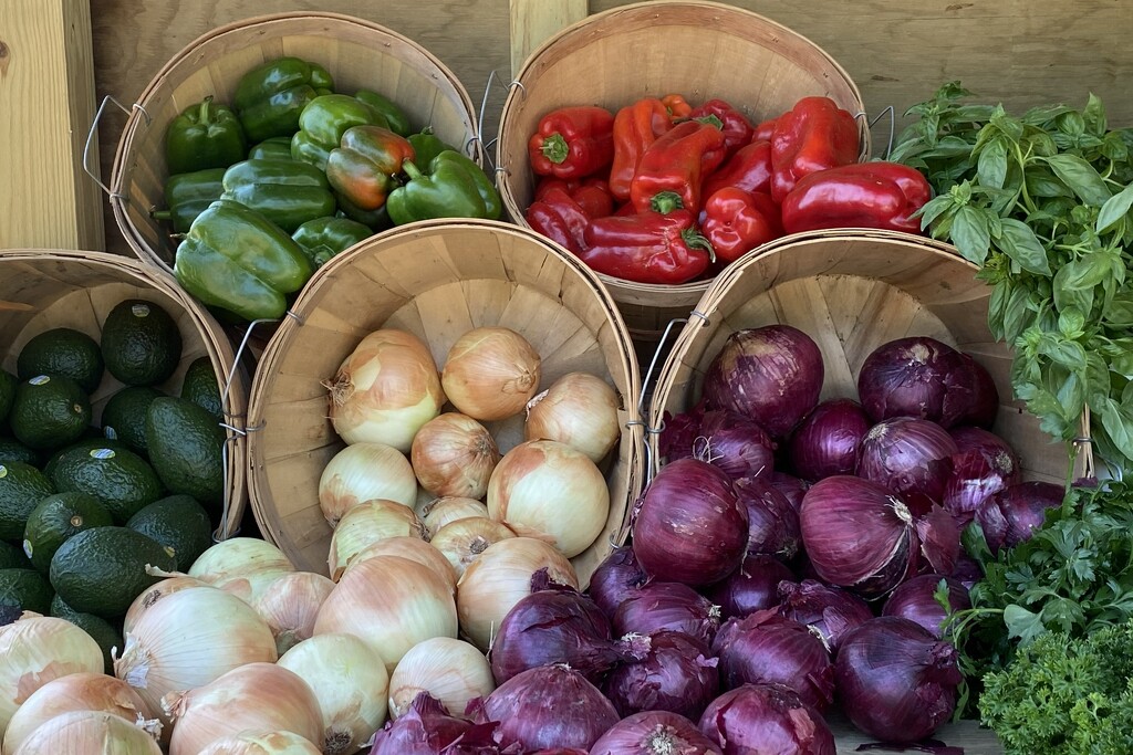 The produce stand by tunia