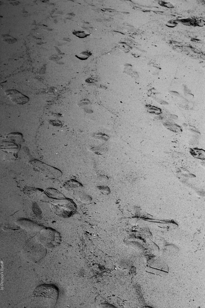 "Footprints in the Sand" by iamdencio