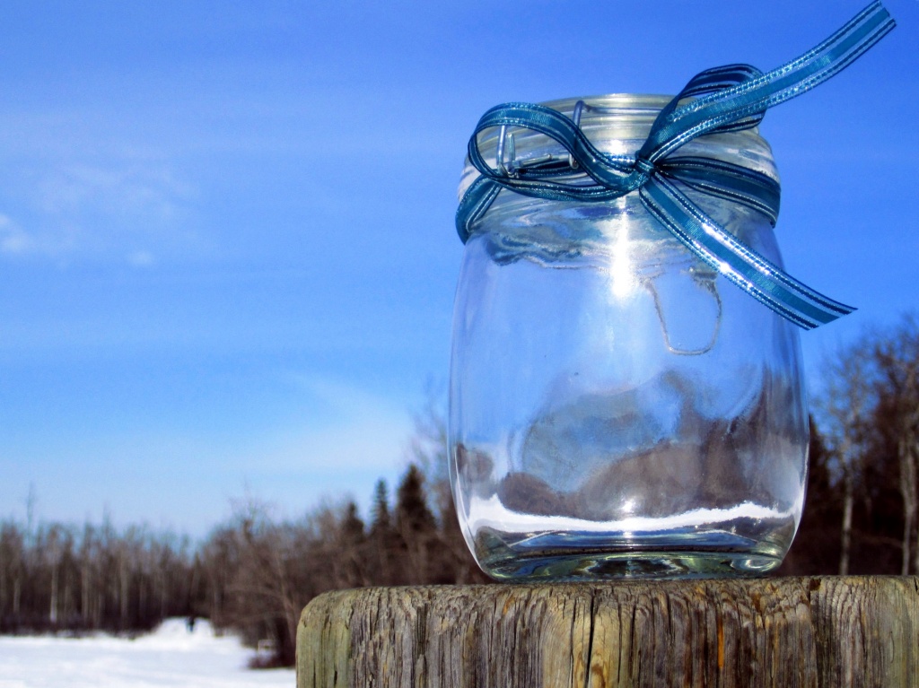 Empty Jar  by laurentye