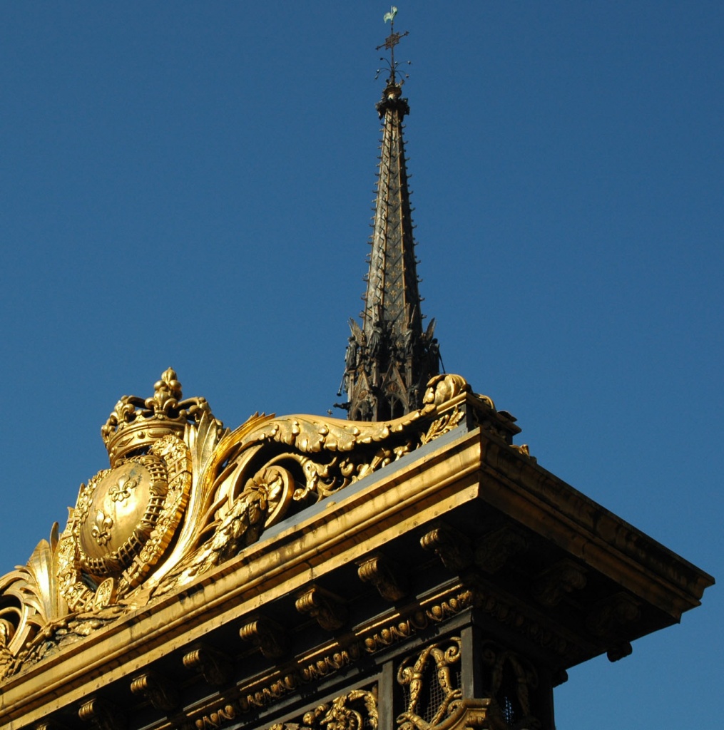 Gate of the Palais de Justice and Sainte Chapelle behind by parisouailleurs