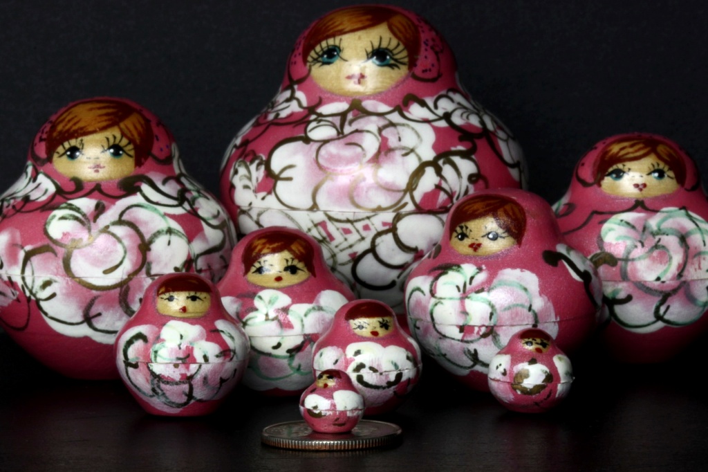 Russian Nesting Dolls by lisabell
