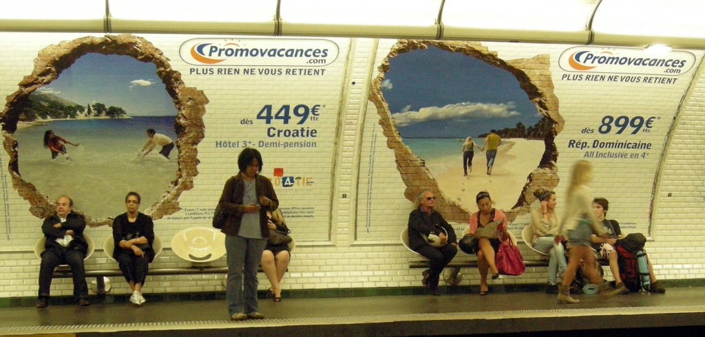 Just for fun: In the metro station by parisouailleurs