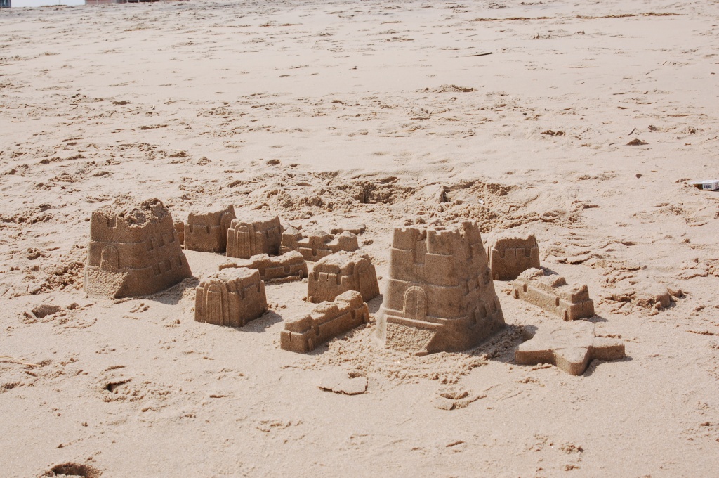 Sandcastles by kdrinkie
