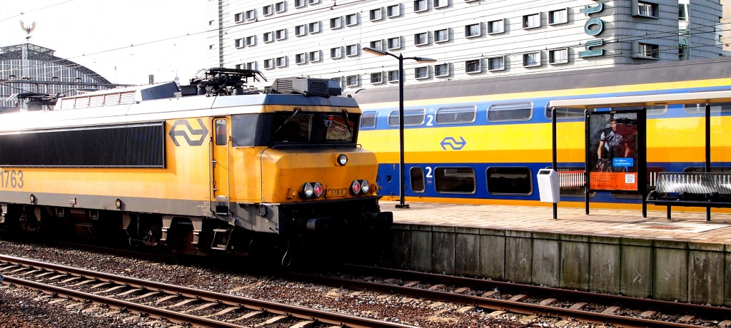 Dutch Trains by flygirl