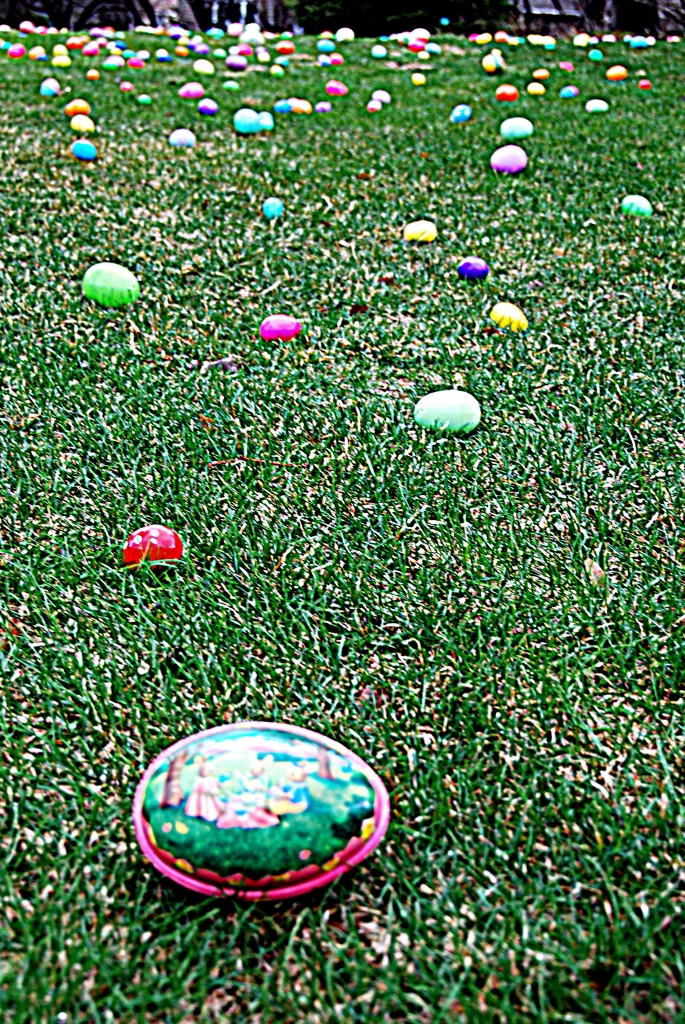Easter Egg Hunt 2011 by dakotakid35