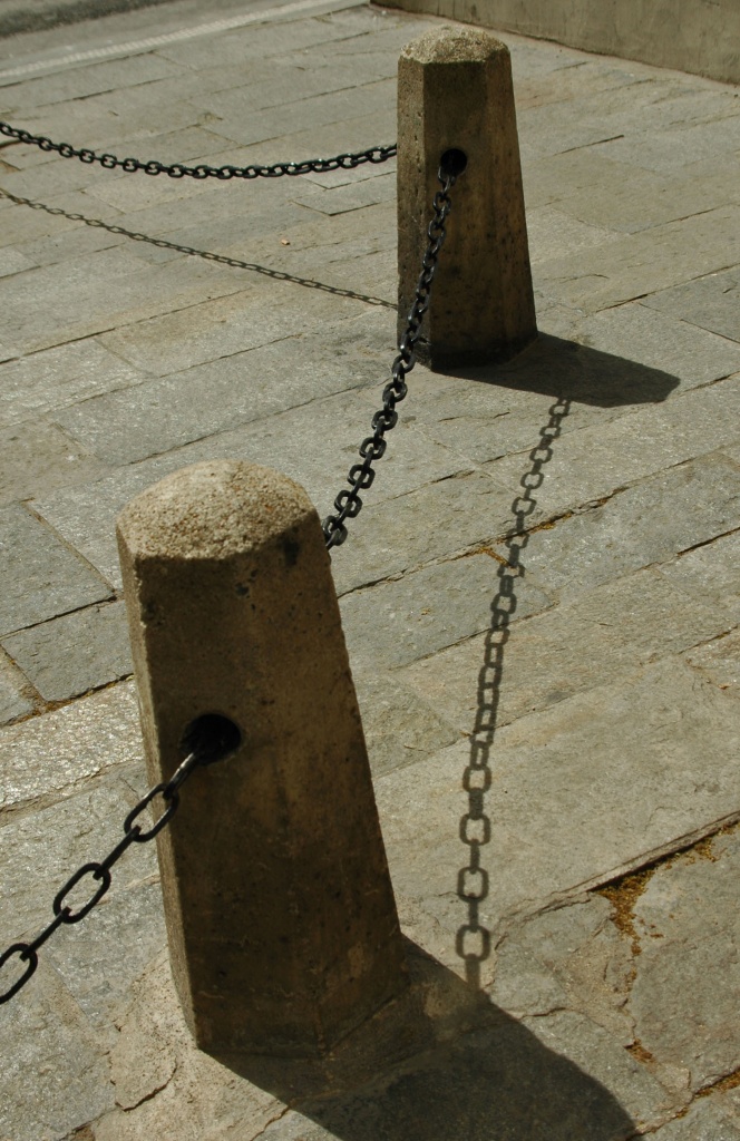 chains by parisouailleurs