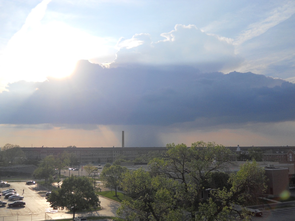 Looking west from parking deck by kchuk