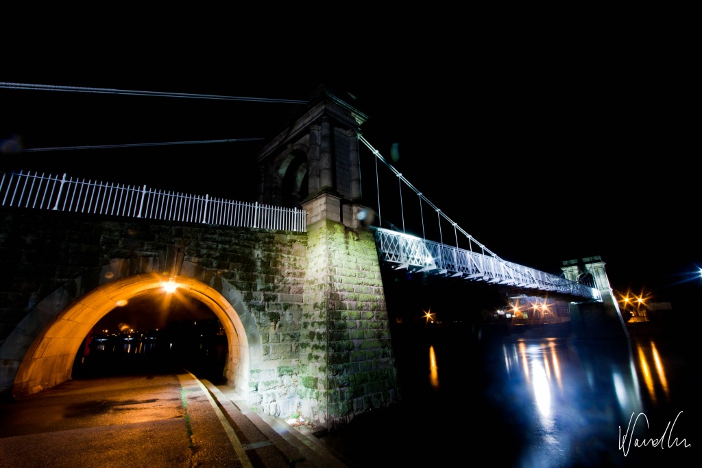 Clifton Suspension Bridge at night by vikdaddy