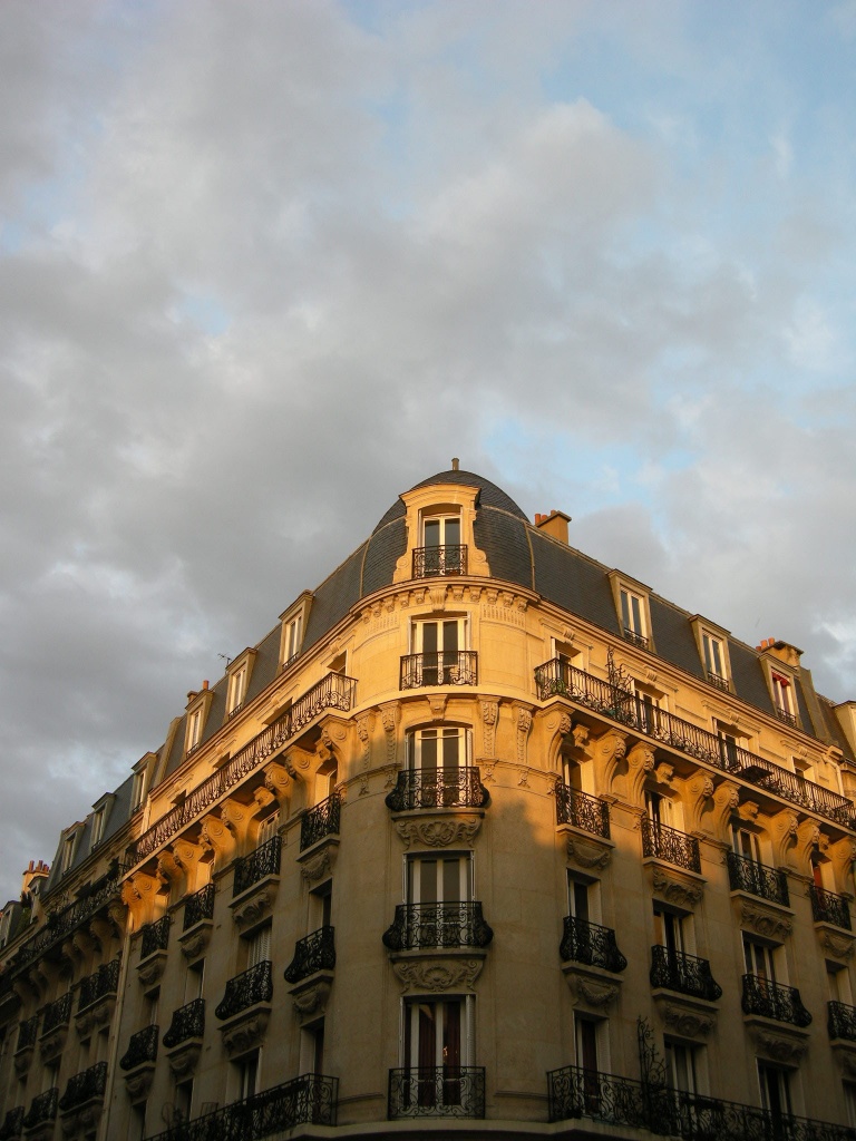 Paris 8.50 PM by parisouailleurs