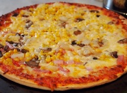 6th Jun 2011 - Mmmm pizza!!