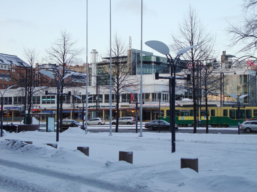 Green tram, white city DSC06644 by annelis