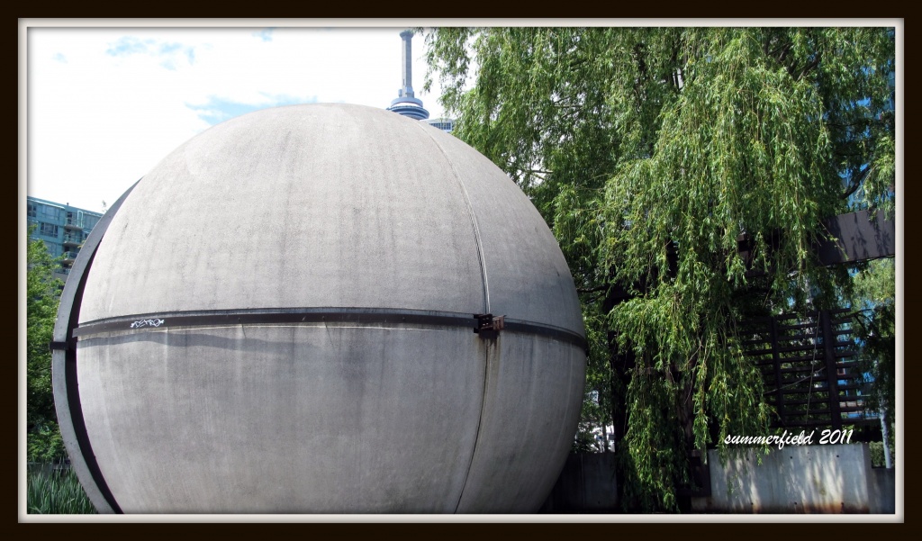 "the sphere capsule" by summerfield