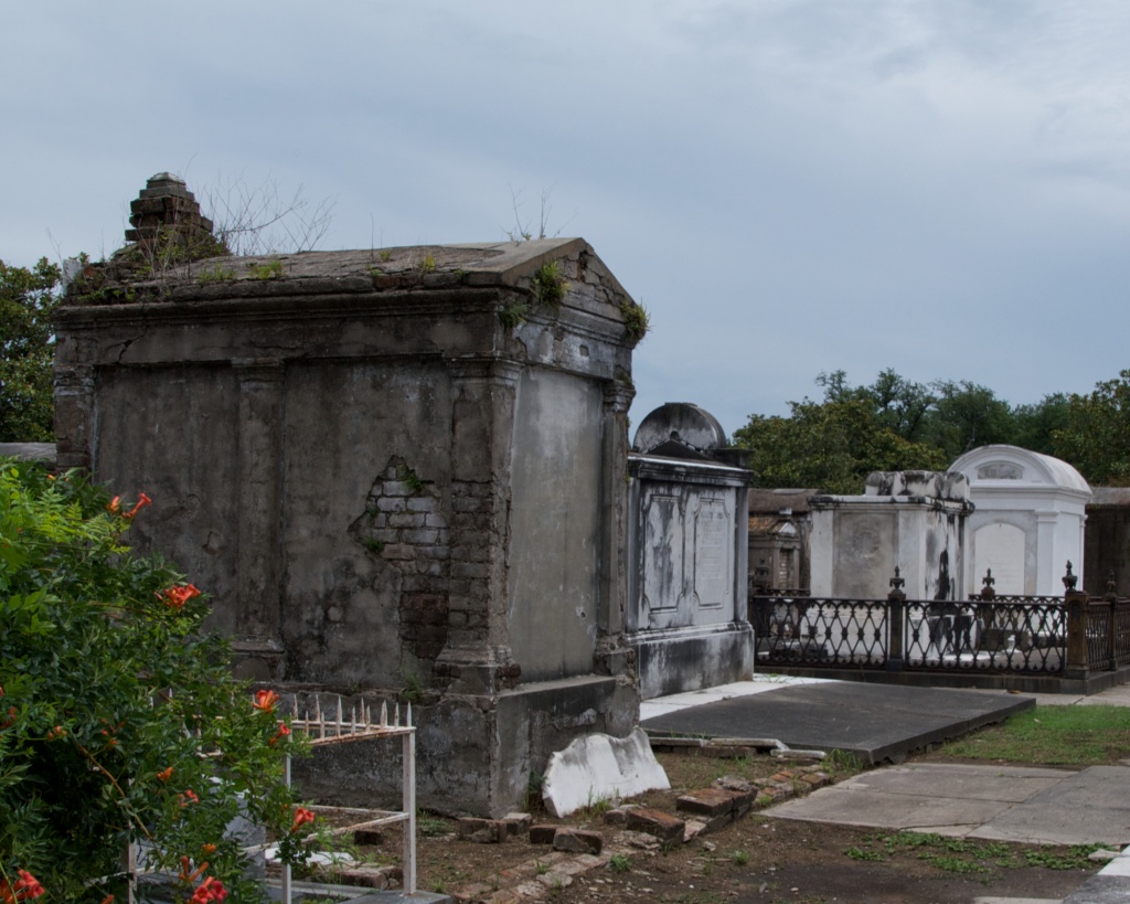 Lafayette Cemetery #1 by eudora