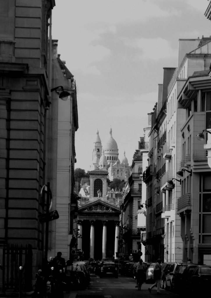 The street with the view by parisouailleurs