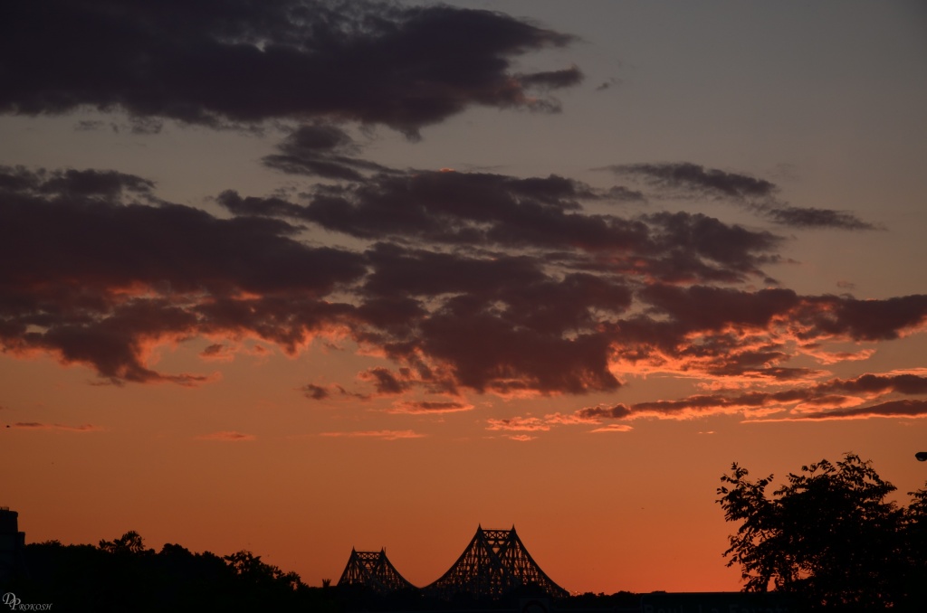 Sunset Jacques Cartier Bridge by dora
