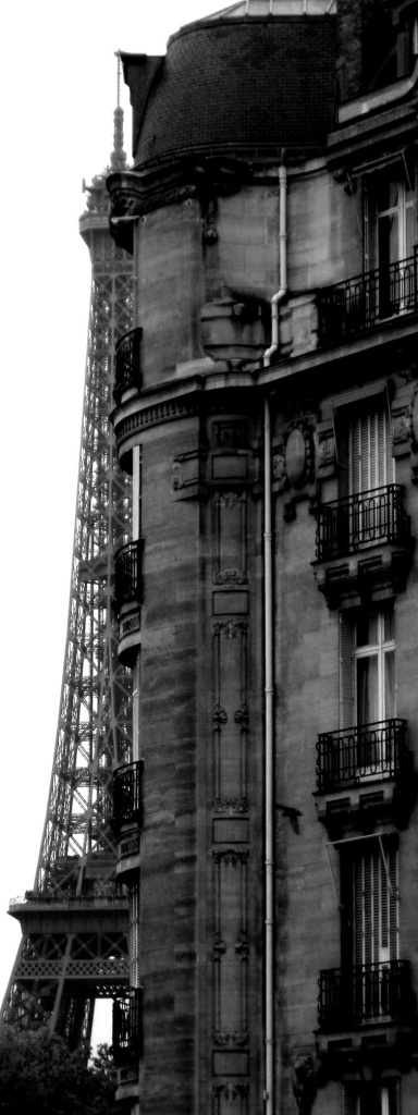 Hide & seek Eiffel Tower #7 by parisouailleurs