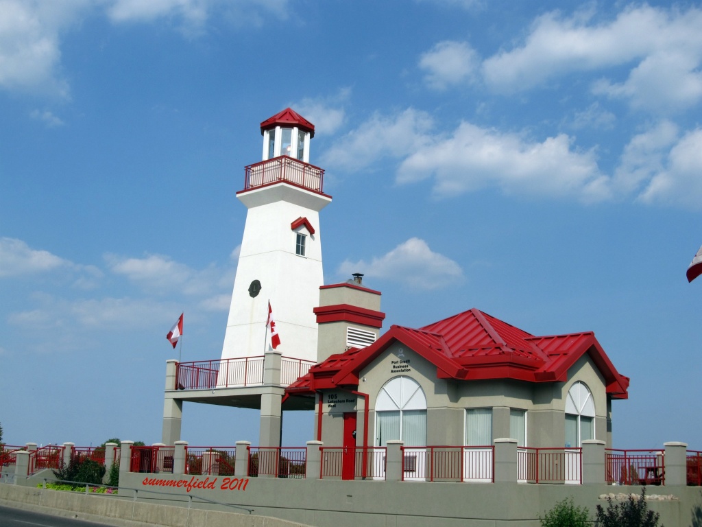 Port Credit lighthouse by summerfield