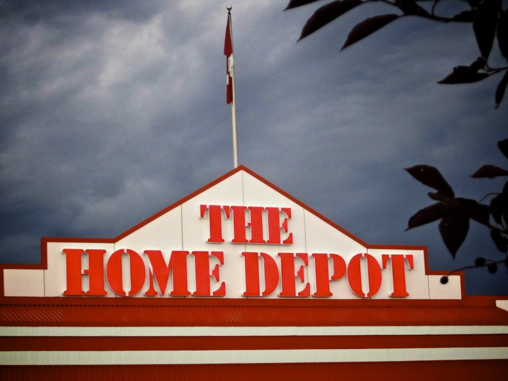 Home Depot by laurentye