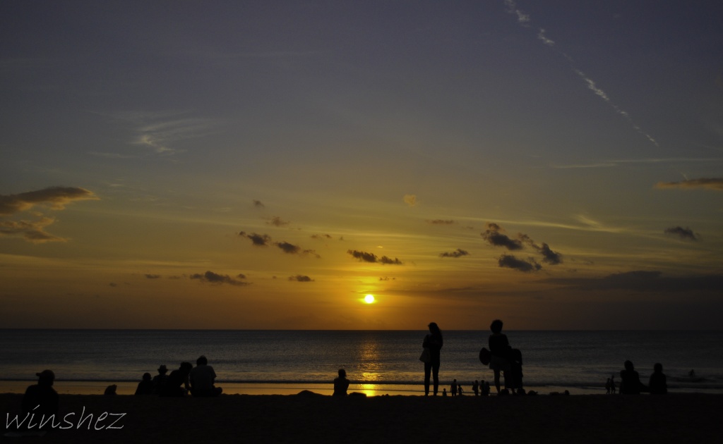sunset on Kuta Beach by winshez