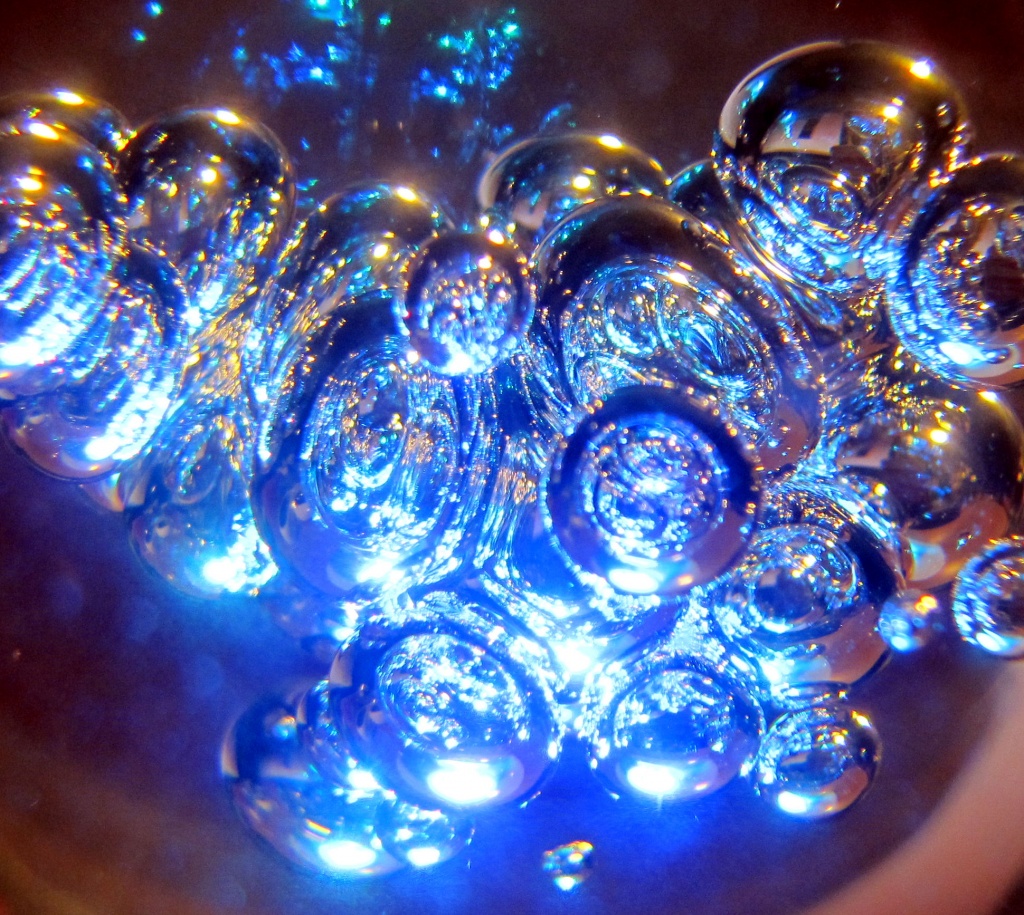 Blue Bubbles by itsonlyart