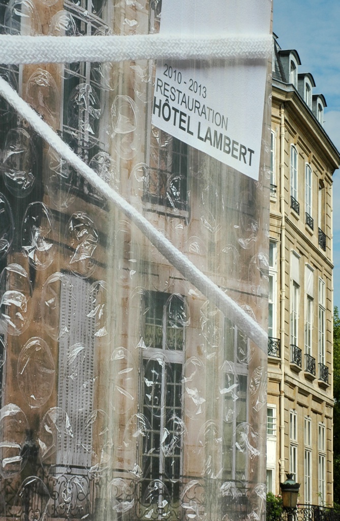 Hotel Lambert  by parisouailleurs