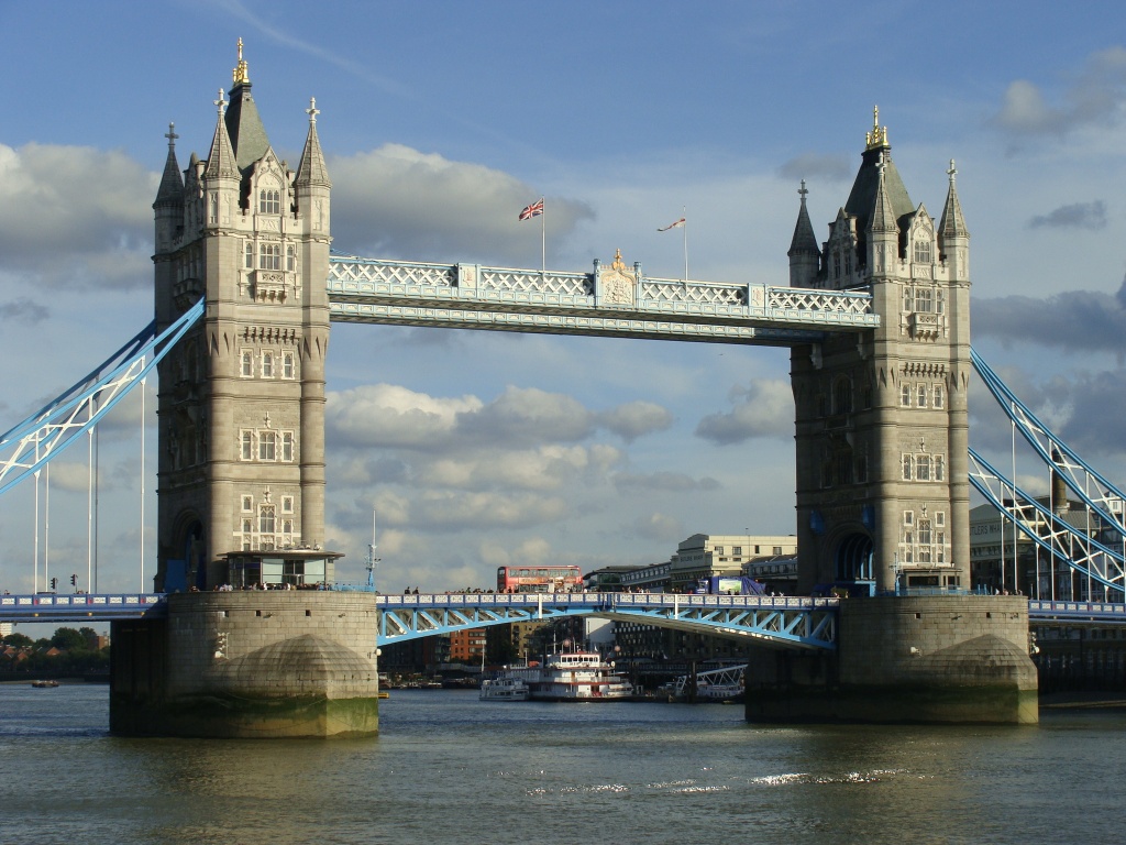 Tower Bridge, London by busylady