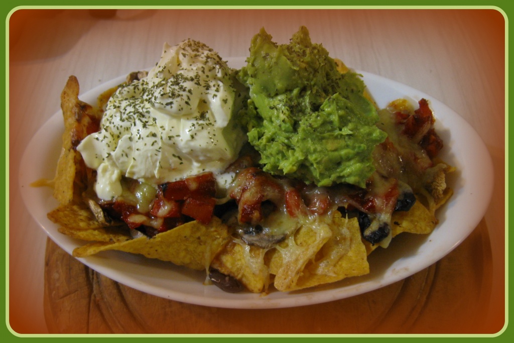 Home-made Nachoes by mozette