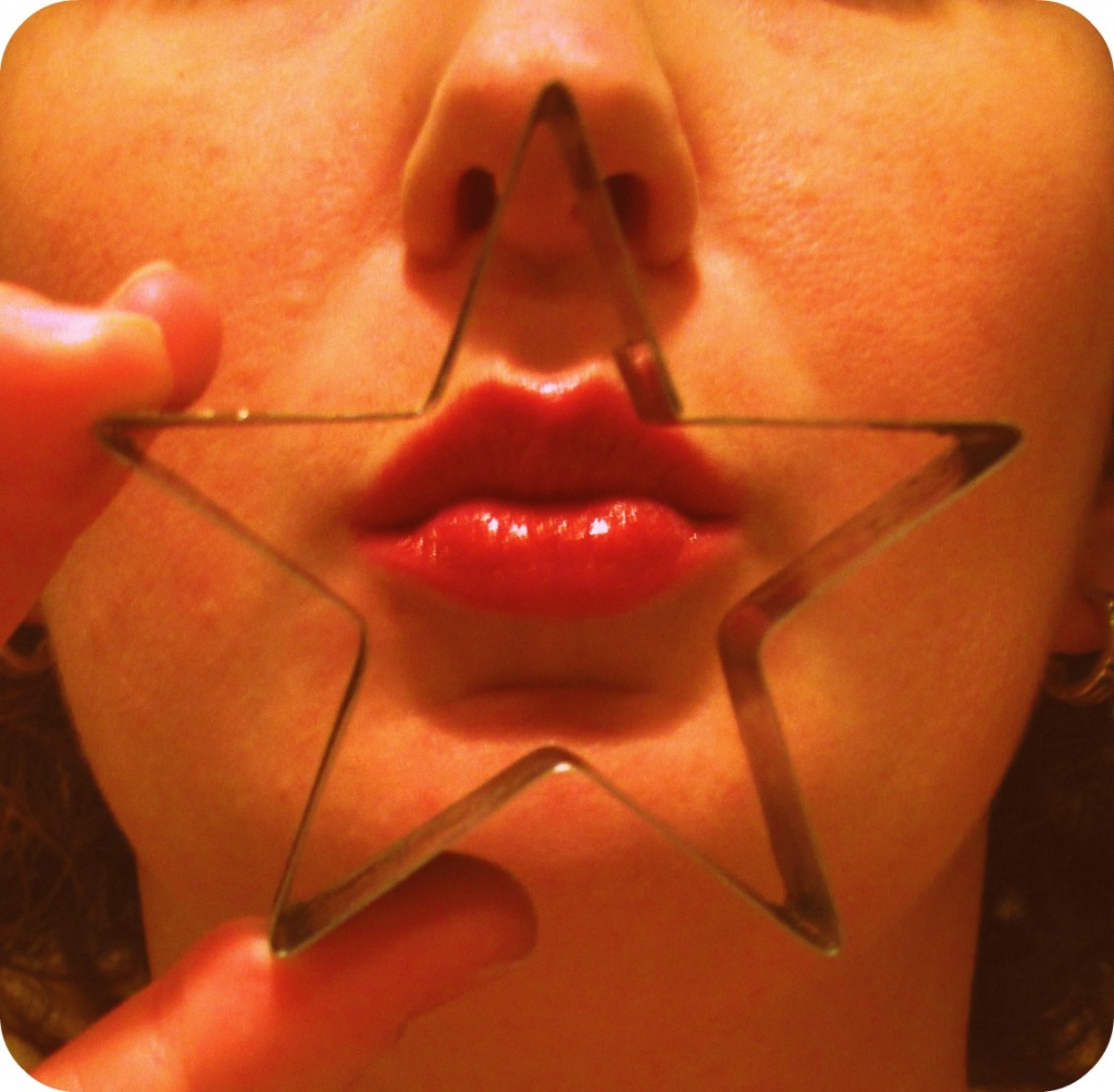 Star Kiss by lisaconrad