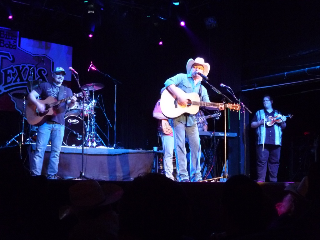 Mark Chesnutt at Billy Bobs by peterdegraaff