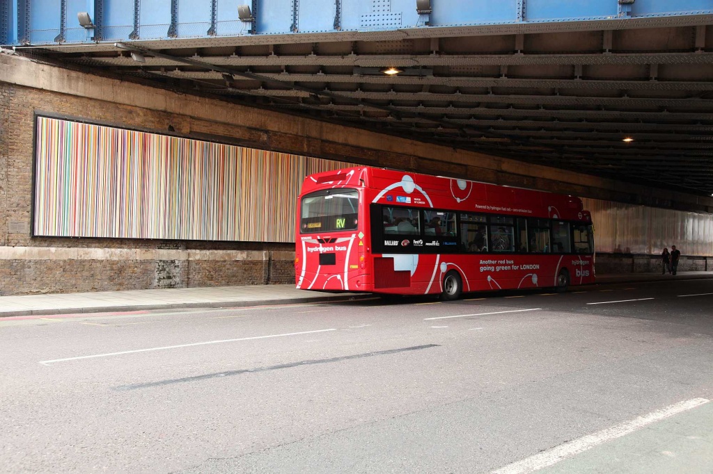 London Bus and Art Work by netkonnexion