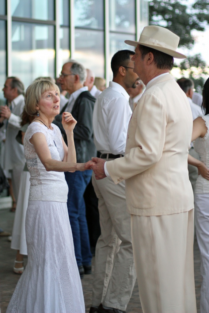 The Last "Dancing Til Dusk"  Event at Sculpture Park.  It Was A Ball Blanc, Dancers Should Wear Something White by seattle