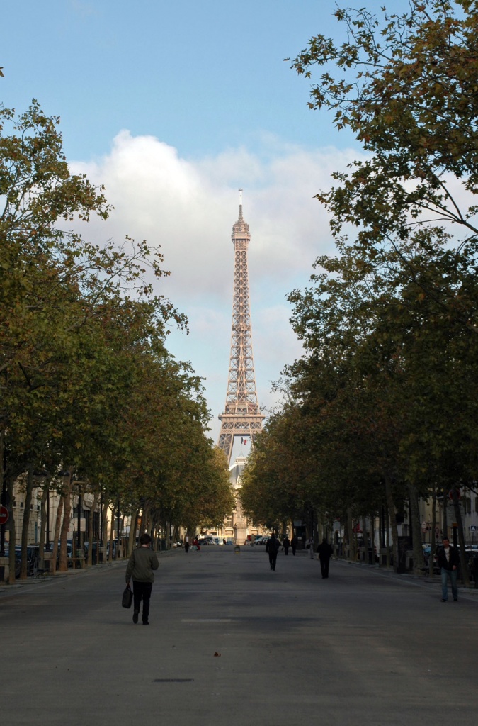 Just for fun: The avenue by parisouailleurs