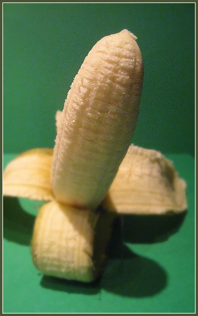 Banana by sarahhorsfall