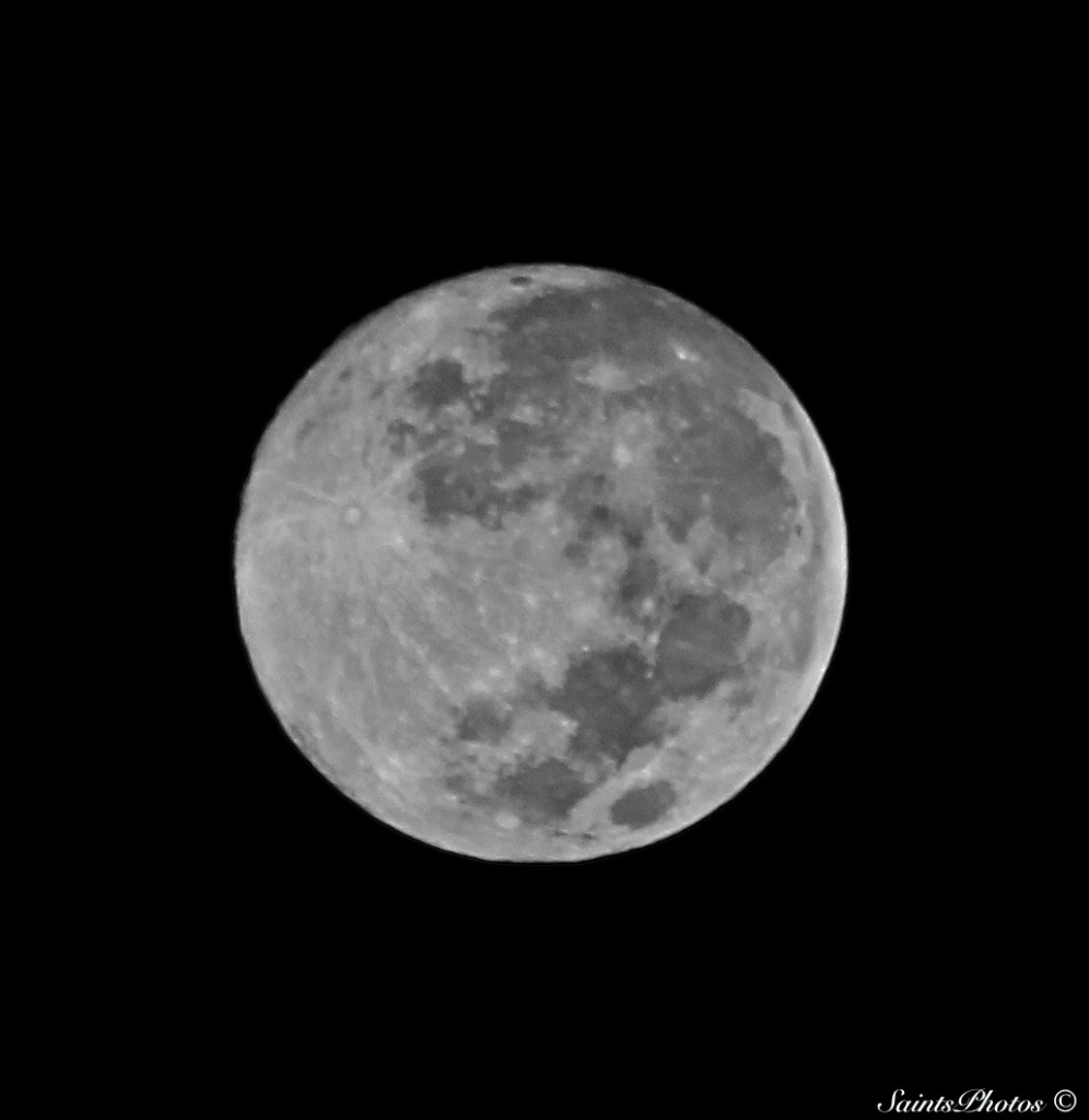 Full Moon by stcyr1up