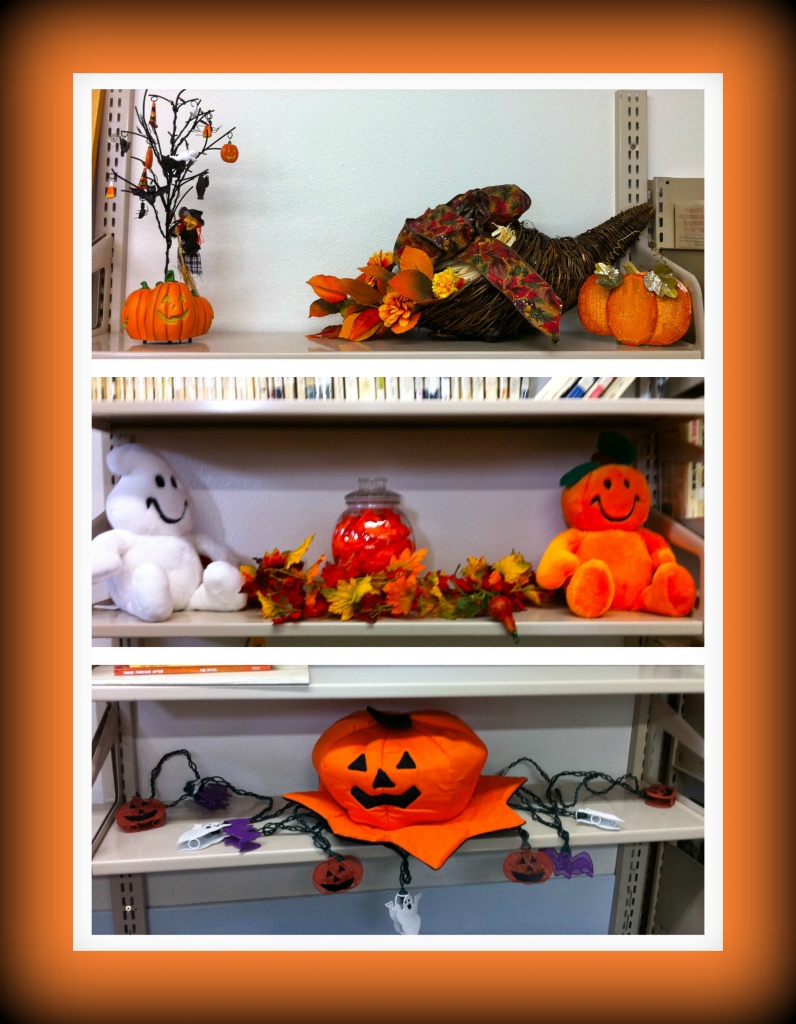 Halloween Shelves by marilyn