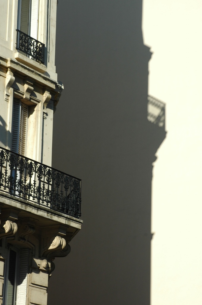 Balcony by parisouailleurs