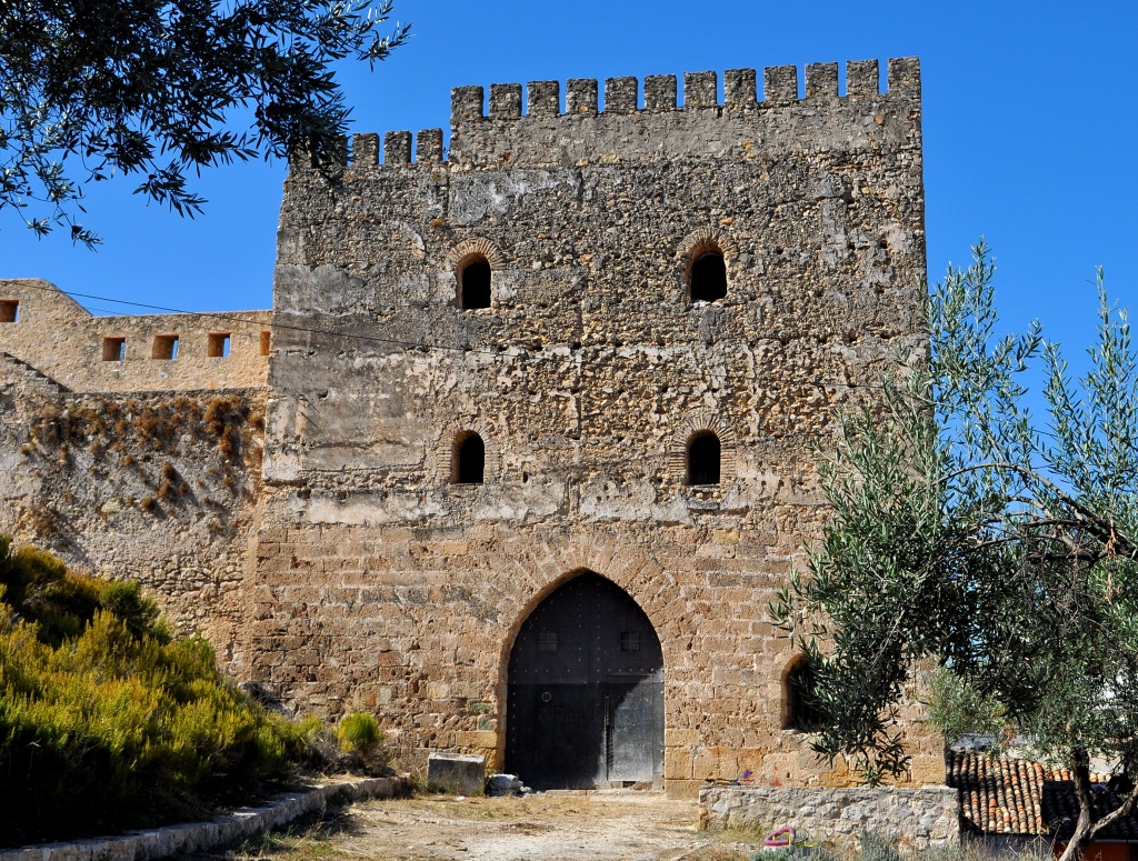 Xátiva Castle again by philbacon