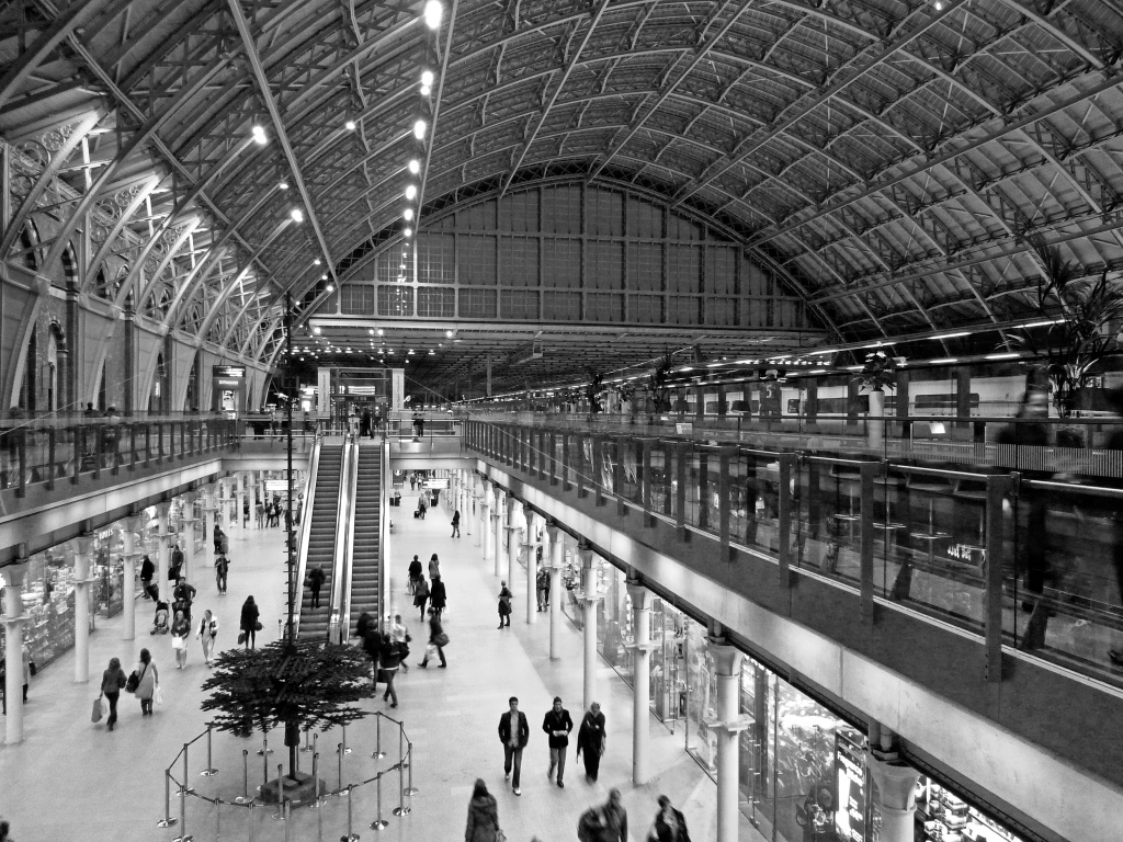 St. Pancras International Railway Station by phil_howcroft