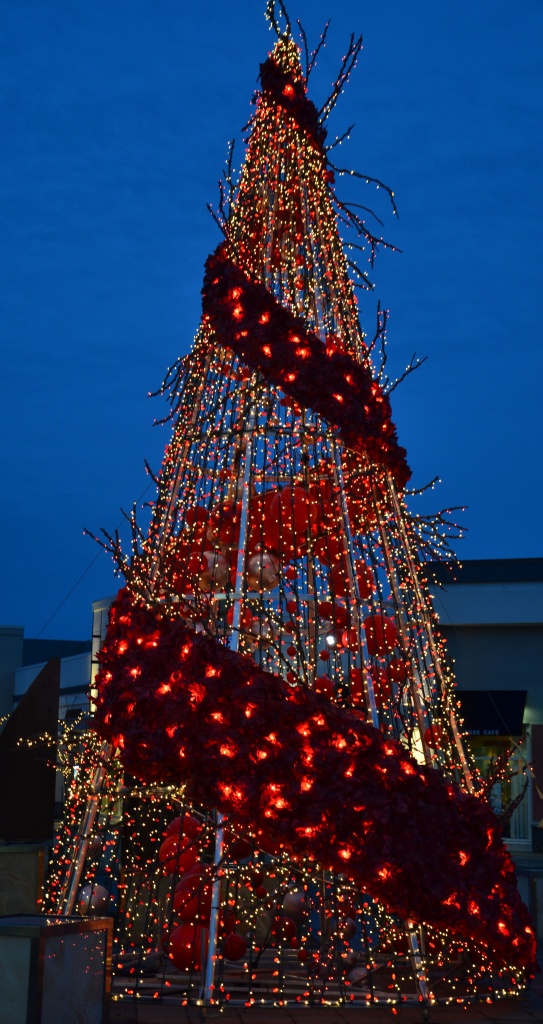 Christmas tree by dora
