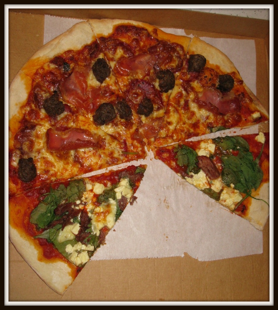 Italian Pizza - easy dinner by loey5150