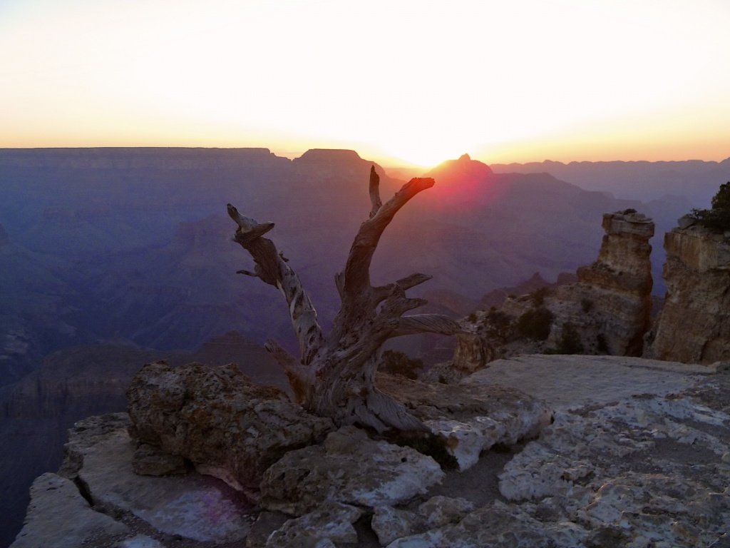 Yaki Point - Sunrise by peterdegraaff