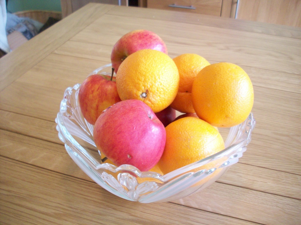 Fruit bowl by lellie