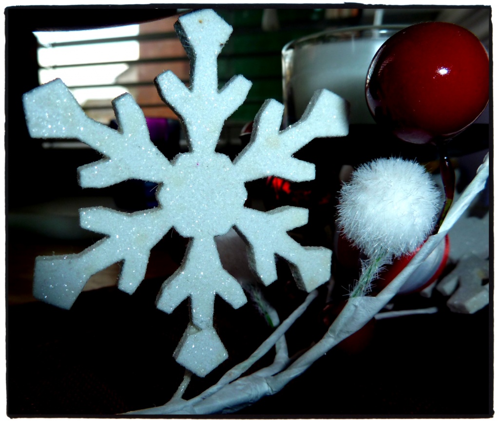 Snowflake by karendalling