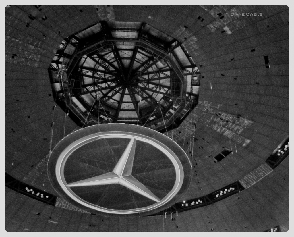 Mercedes Benz Superdome by eudora