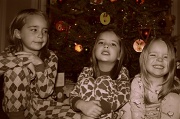 26th Dec 2011 - Another sister photo fail.