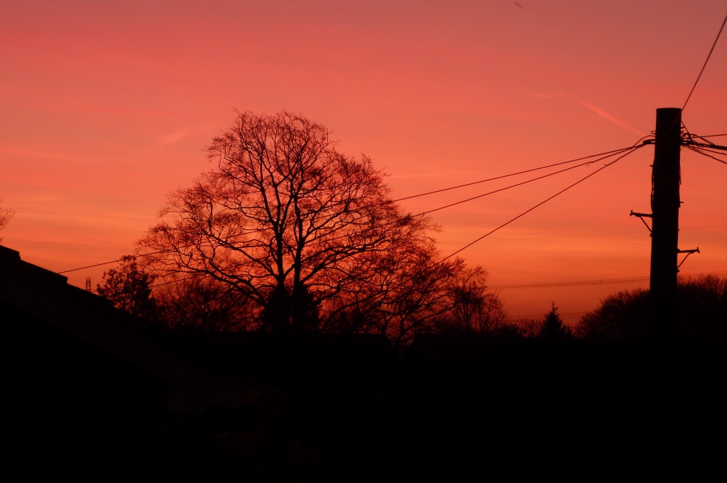 Sunrise over Warwickshire by calx